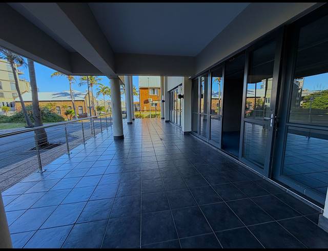 272M² OFFICE TO LET IN POINT WATERFRONT